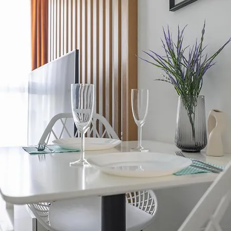 Aura 40 Q4apartments *