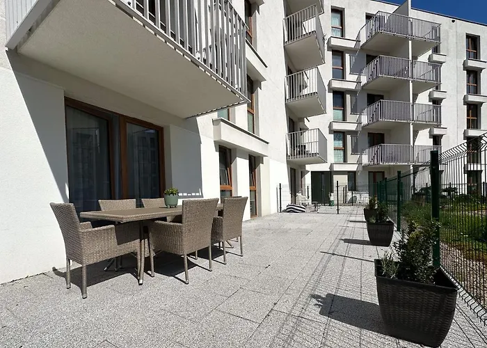 アパート Aura 40 Q4apartments *