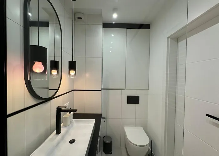 Aura 40 Q4apartments アパート *